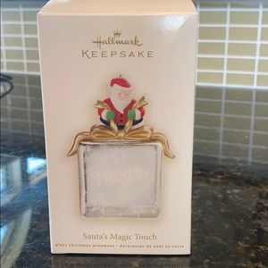 HALLMARK 2009 SANTA’S MAGIC TOUCH ORNAMENT